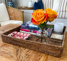 Load image into Gallery viewer, Glass Bud Vases (set of 3)